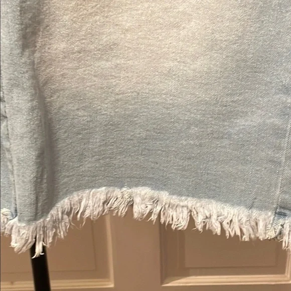 🫦🫦🫦BOGOHO🫦🫦🫦Light Blue Denim Button-Front Skirt - Picture 5 of 10